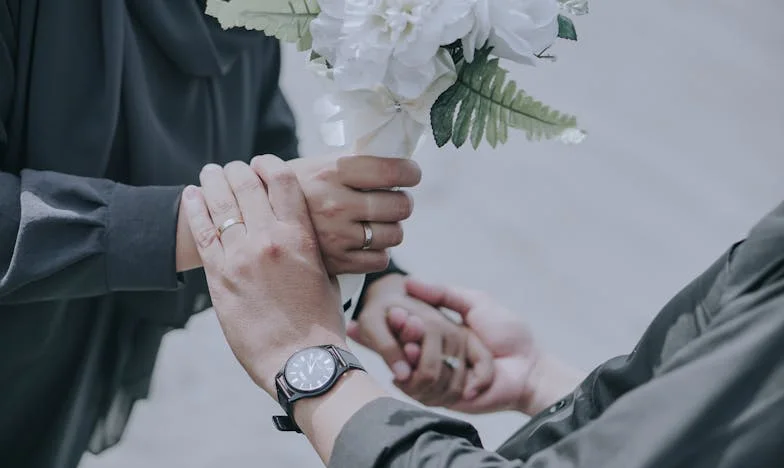 Une mère en doute : Quand ma belle-famille refuse de croire que mon fils est celui de leur fils