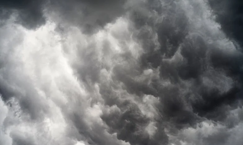 Il est rentré de voyage et a demandé le divorce : Comment le conseil de ma grand-mère a sauvé mon mariage