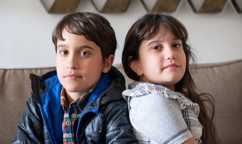 J’ai perdu connaissance à l’anniversaire de ma mère : le cri silencieux d’une jeune maman épuisée