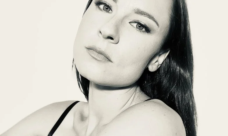 J’ai refusé de garder l’enfant de ma belle-sœur – elle m’a humiliée devant toute la famille. Je n’arrive pas à oublier cette nuit-là.