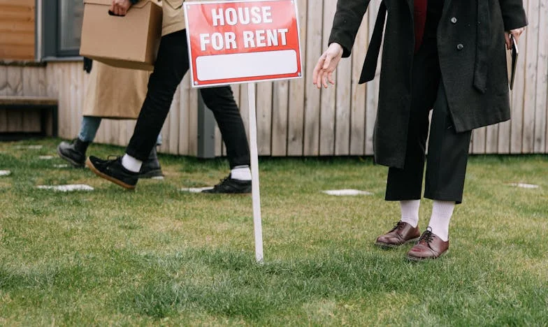 Larmes à Montreuil, éclats à Neuilly : Ma mère n’a jamais accepté Étienne
