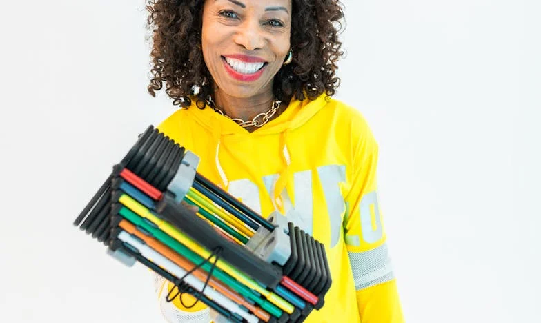 Ma mère a vendu mon avenir : Confession d'une fille d'une famille française