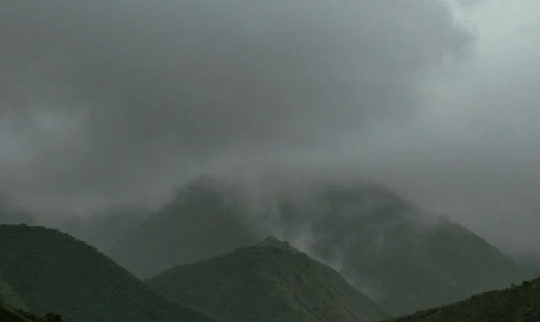 Presque accouchée dans la cuisine : le prix amer des sacrifices invisibles