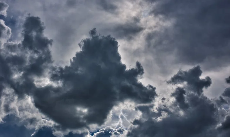 Quand l’amour fait mal : Le chemin de Claire vers la liberté