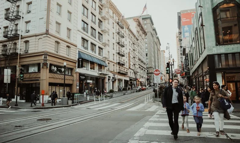 Quand ma belle-mère dirigeait ma vie : Combat pour mes limites et ma paix dans une famille française