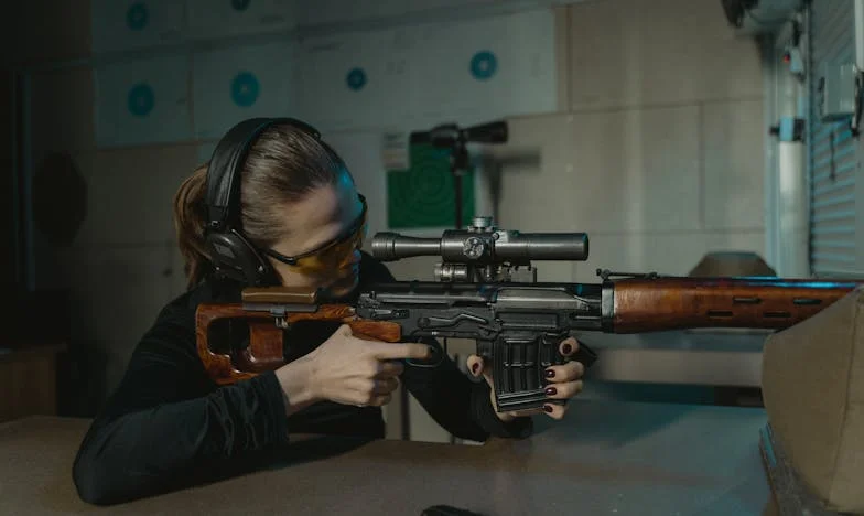 Retour au village : Quatorze ans après, affronter le passé