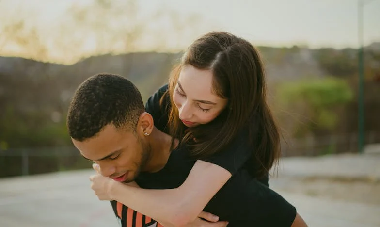 Un appel qui a tout bouleversé : Quand le passé frappe à la porte