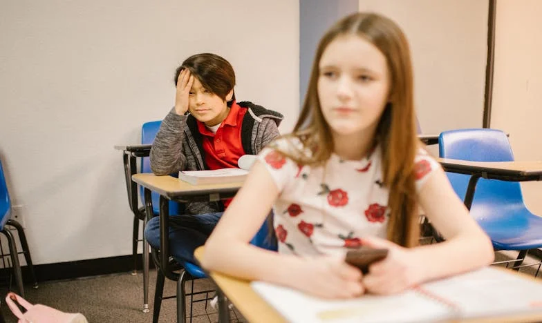 Dans la cour de la honte : Le combat pour la dignité de mon fils