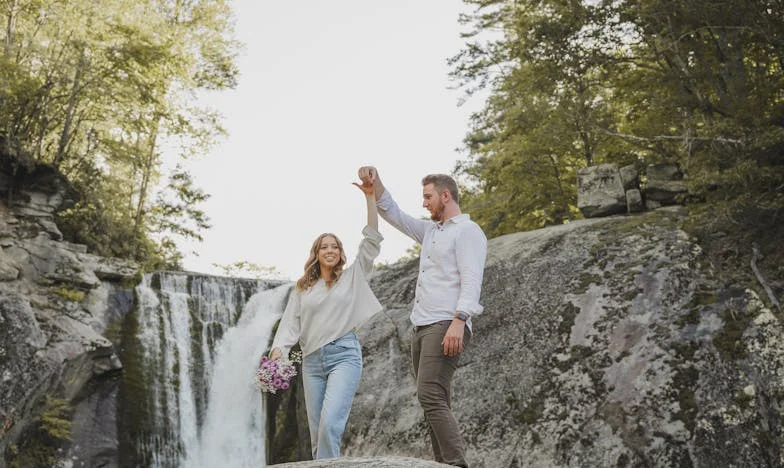 „Állj csak félre, fiam, ezt férfiak csinálják!” – Egy magyar család titkai a grill mellett