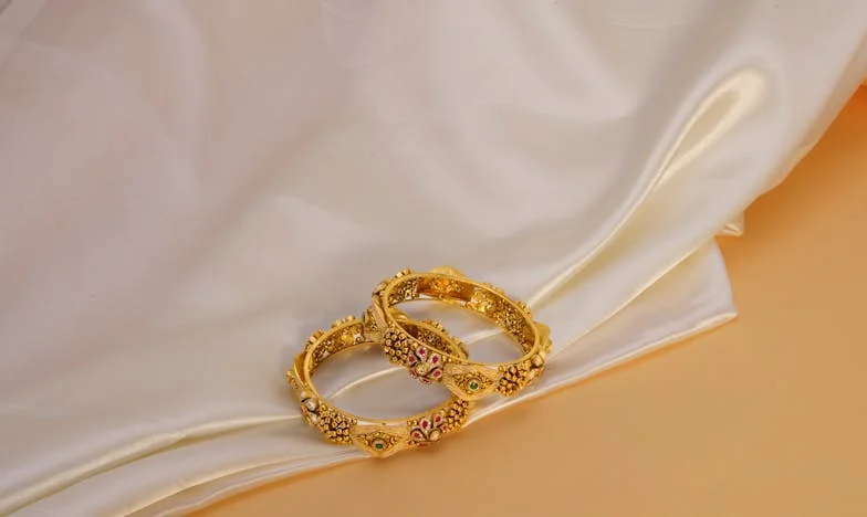 „Anyám helyett nagymamám: Hogyan bíztam rá a fiamat a 78 éves nagymamámra, és mit éreztem közben?”