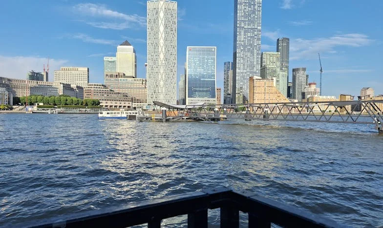 „Anyám szerint a férjem egy lúzer, mert nem tud eltartani minket – de vajon tényleg ő a hibás?”