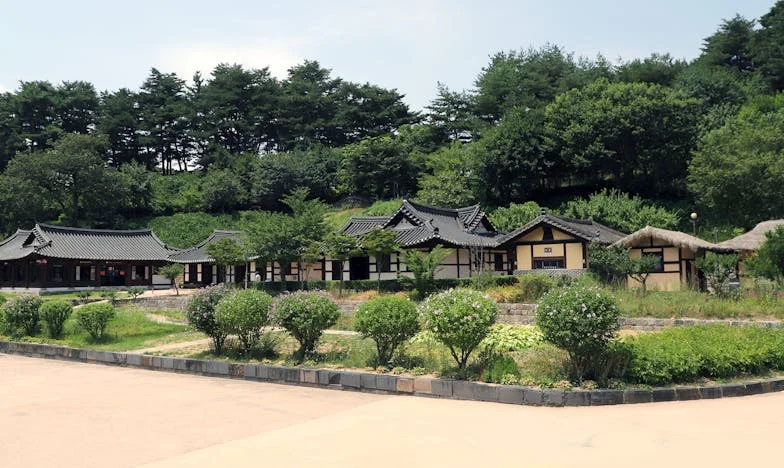 „Kétszer egy évben pénzt küldök az unokámnak – de sosem hallok felőle” – Egy nagymama szívszorító vallomása a családi távolságról