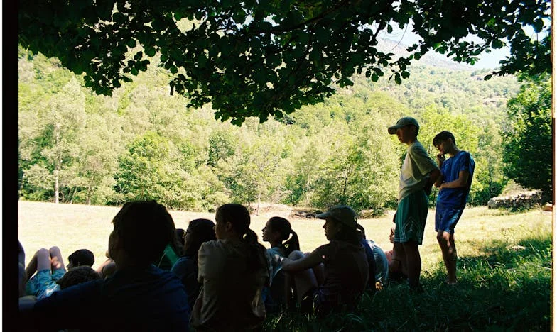 „Tegyetek úgy, mintha nem láttátok volna” – Egy anya titkos felfedezése a lánya régi laptopján