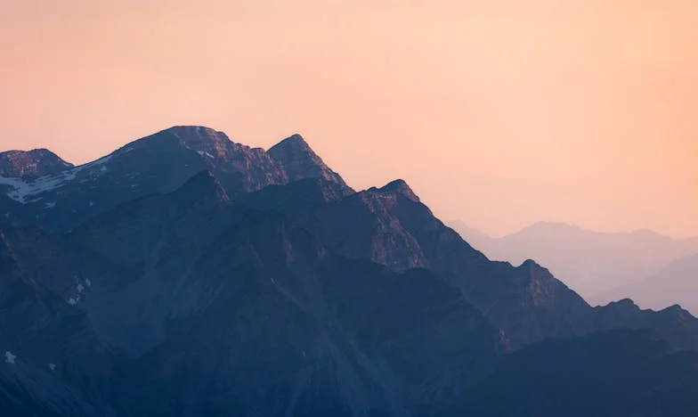 30 év házasság után egyetlen telefonhívás mindent megváltoztatott – Az este, amikor elvesztettem a családomat