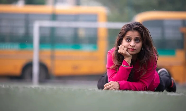 Segítség! A vejem már megint elvesztette az állását az „elvei” miatt – Mit tegyek, ha a lányom vakon támogatja?