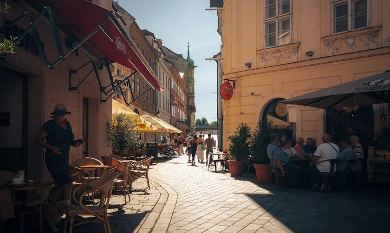 Az anyósom új életet akar: Egy telefonhívás, ami mindent megváltoztatott