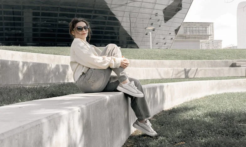 „Minden hónapban titokban pénzt ad a fiam – csak azt kéri, soha ne mondjam el a feleségének” – Egy magyar anya vallomása