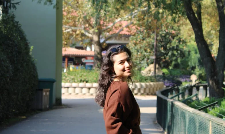 Egy váratlan jócselekedet a budapesti teázóban: Hogyan változtatta meg egy idegen gesztusa az életemet?