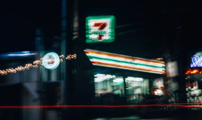 Megígértem a lányomnak a tökéletes esküvői ajándékot, de el kellett költenem a pénzt máshol – most már nem beszélünk egymással