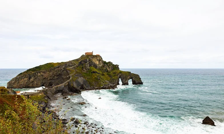 Minden nap a templomban: Az igazság, ami összetörte a szívemet – Miért változott meg a férjem ennyire hirtelen?