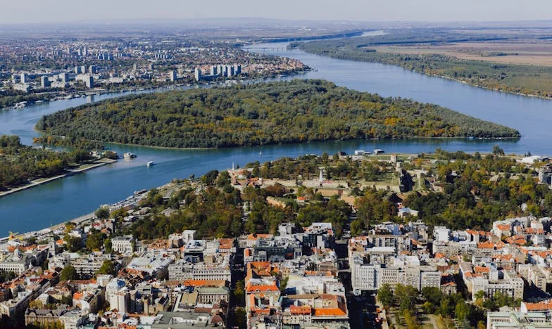 Papíregér, vágyakozó szív – Natália története: Miért olyan nehéz önmagunkat szeretni?