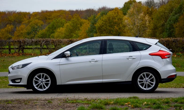 „Amikor a menyem mindent felforgatott: Egy magyar család története a hagyományok és az új idők harcában”