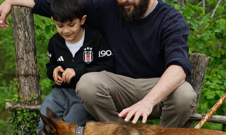 Az oltár árnyékában: Mária története Győrből – Amikor a templom nem a hit, hanem a titkok helye lett