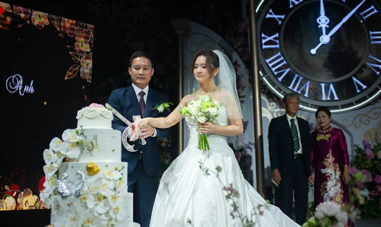 Házak, amelyek nem otthonok: Egy örökség, egy család széthullása és az otthon jelentése