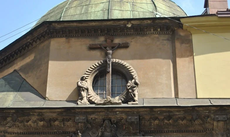 „Miért nem adok anyámnak kulcsot a házunkhoz?” – Egy magyar családi dráma belülről