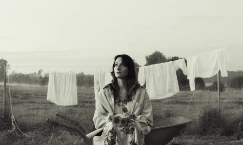 Amikor az éjszaka mindent elvett: Egy anya vallomása a családról és magányról