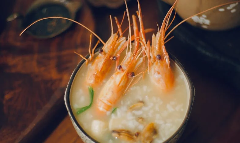 Amikor az osztályterem csatatérré válik: Az én történetem, apámé és a csend, ami mindent szétzúz