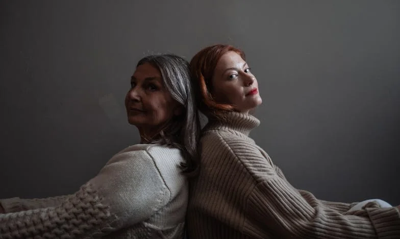 Amikor elhagytam a lányomat a túlélésért: Egy anya vallomása