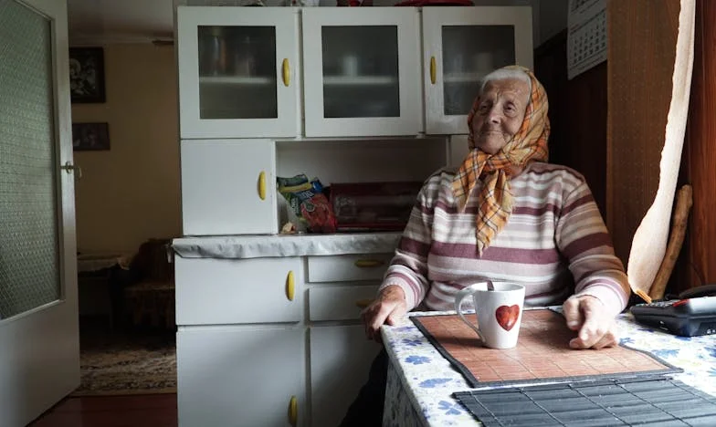 Nem engedem, hogy az anyósomék lássák a babánkat: Hogy lehet fontosabb egy nyaralás, mint a saját fiuk segítése?