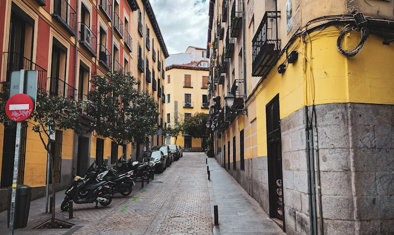 Cuando el amor se convierte en carga: La historia de una madre y su hija en Madrid