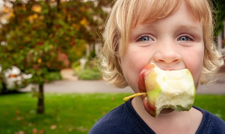 Cuando mi madre me cerró la puerta: una confesión española de supervivencia