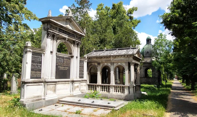 Cuando volví a casa, un desconocido dormía en mi cama: Una historia madrileña de familia, traición y límites