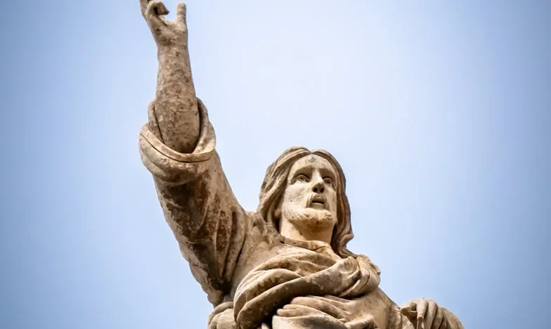 Entre el amor de un hijo y el silencio de una madre: Cuando la familia se rompe en casa