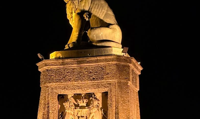 El monedero de mi marido, mi cárcel invisible: Mi lucha por la libertad en un matrimonio helado