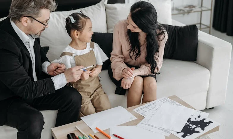 Entre dos casas: Cuando mis cosas dejan de ser mías – confesión de una madre madrileña