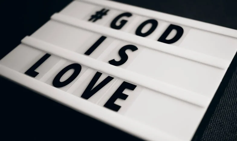 Cuando acepté registrar el coche de mi hermano a mi nombre: una historia de confianza, familia y deudas