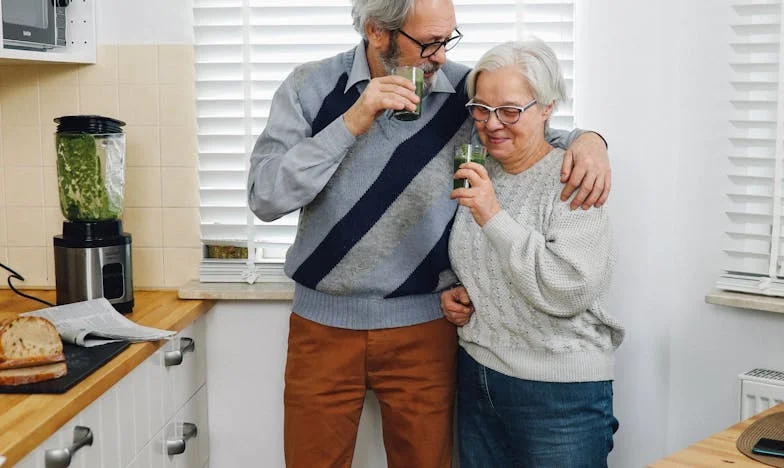 Cuando mi marido entregó todo mi esfuerzo a su madre: tormenta familiar en una cocina española