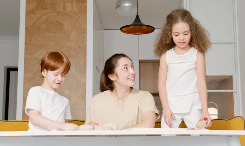 El secreto de la plaza Mayor: Cuando el pasado llama a la puerta