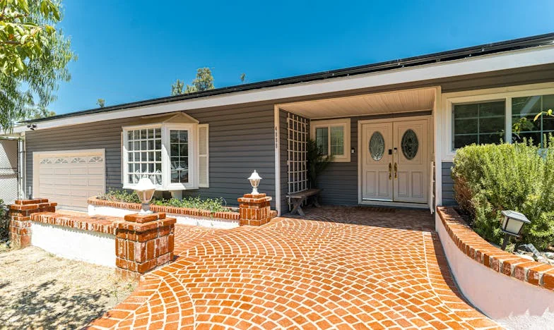 «Haz las maletas y ven ya»: Cuando mi suegra tomó el control de nuestra vida