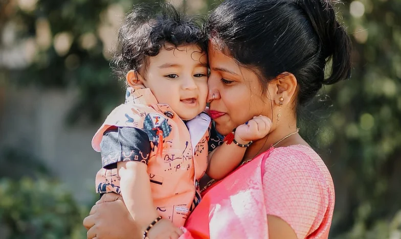 Cristales rotos en la mesa de Navidad: El año en que mi familia se quebró y aprendí a perdonar