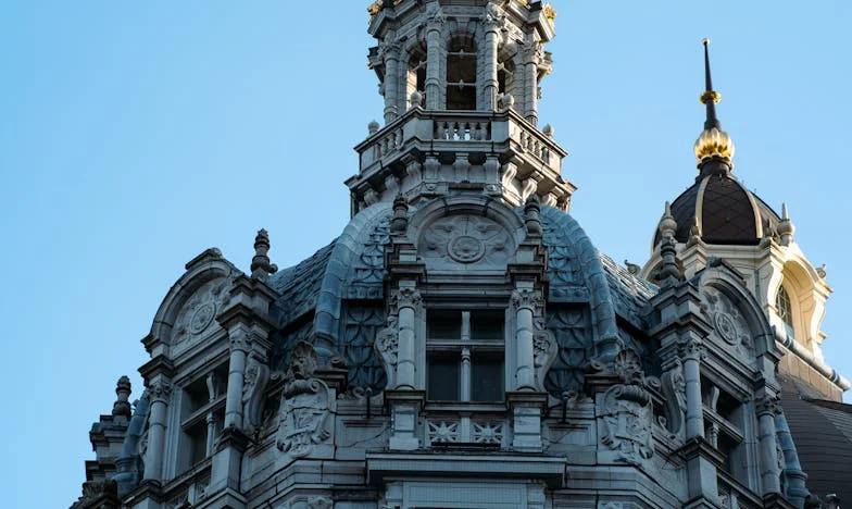 Mi padre nunca me quiso, pero ahora exige mi ayuda: ¿qué le debo realmente?