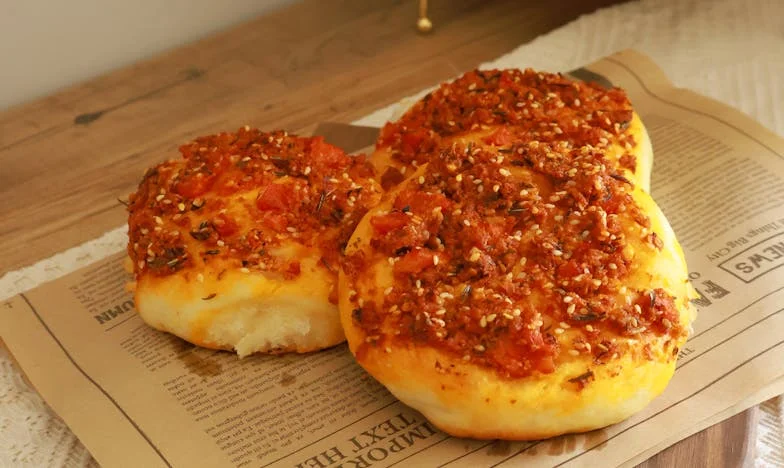 „Ich bin nicht mehr dieselbe Frau“: Die Geschichte von Anja, die nicht länger das Hintergrundbild einer fremden Familie sein will