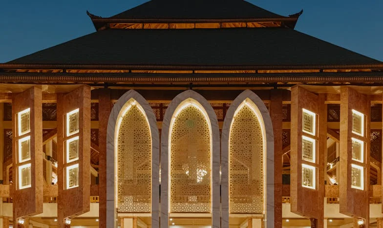 Mama hat das Haus hinter meinem Rücken verkauft – was bleibt von Familie, wenn Vertrauen zerbricht?