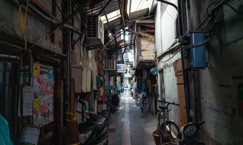 Godny uwagi narzeczony – historia o miłości, zdradzie i sile własnego głosu