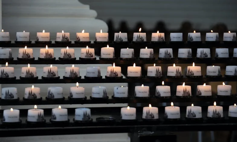 Kiedy goście nie chcą wyjść: Wielkanoc, która zmieniła wszystko – historia o granicach i rodzinie