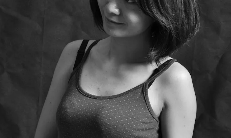 Nie wpuszczaj samotnej przyjaciółki za próg: głos mojej matki i moja samotność